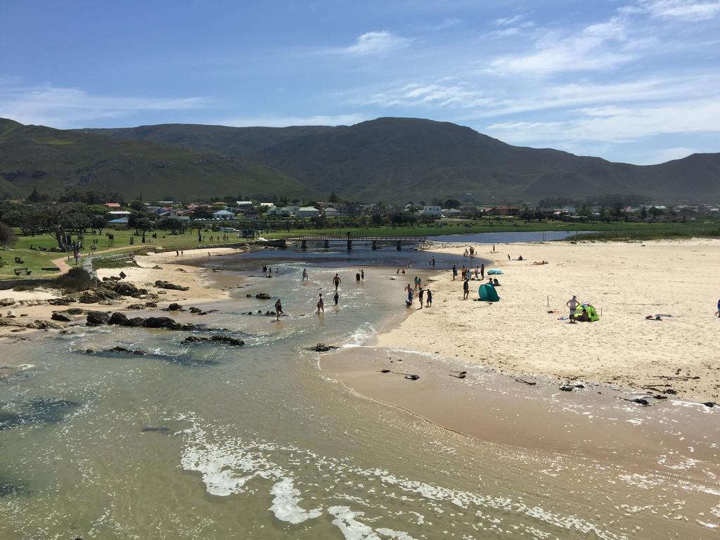 Villachad Guesthouse Kleinmond Luaran gambar